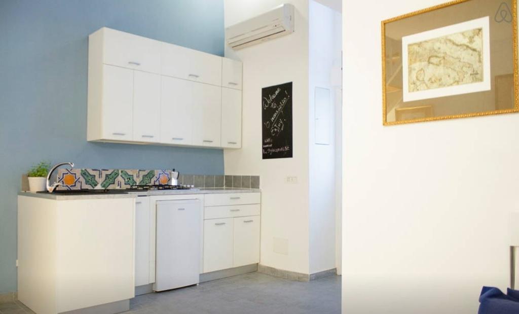 Flat Tribunali Neapel Rum bild